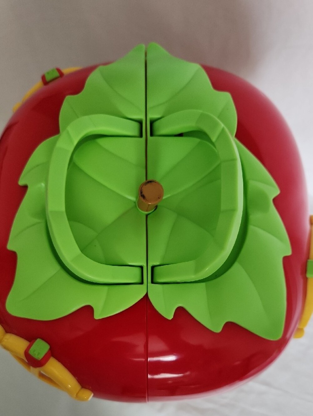 Vtg 2003 Bandai Strawberry Shortcake Berry Happy Home Playset Bed Fashion Closet - Picture 9 of 15